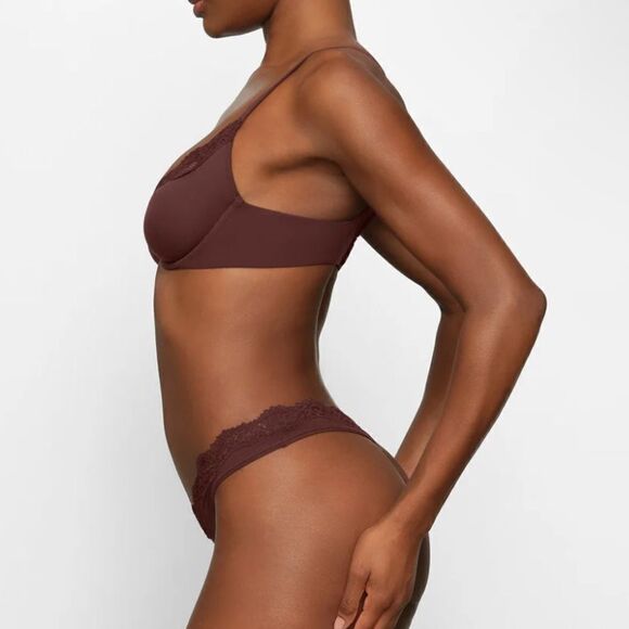 NWT SKIMS fits everybody lace underwire bra - Picture 3 of 5